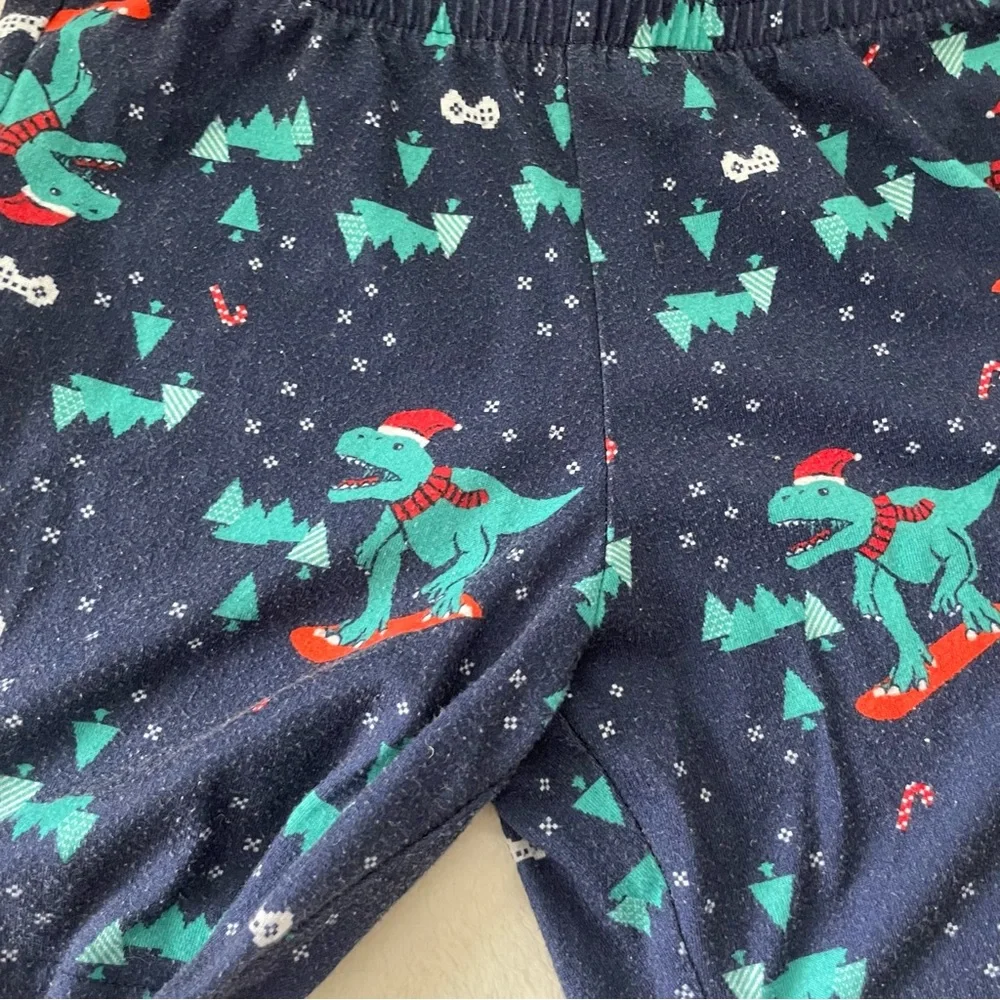 Boys Cat & Jack Christmas Pajama set small 6/7